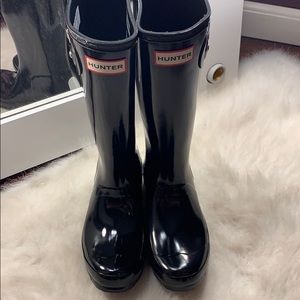 Black ‘HUNTER’ boots